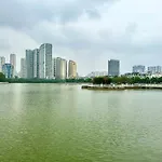 Delux Two Bedroom Apt In Vinhomes Green Bay Near Marriott And Keangnam