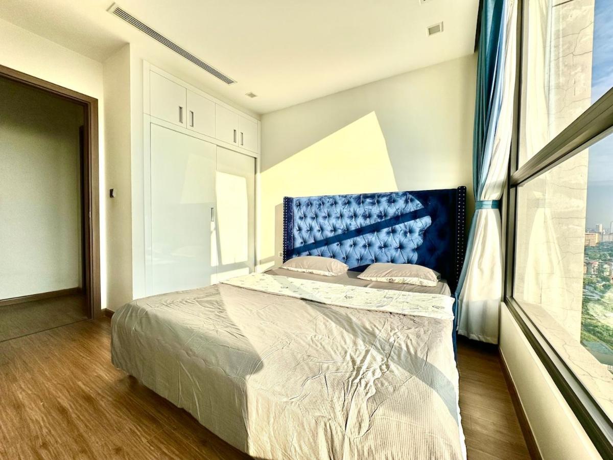 Căn hộ Delux Two Bedroom In Vinhomes Bay Near Marriott And Keangnam