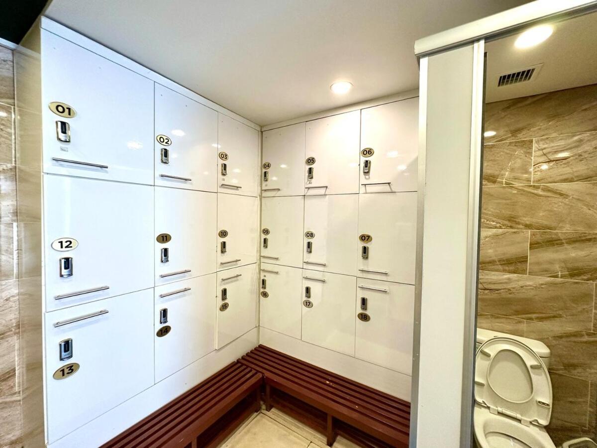 Căn hộ Delux Two Bedroom In Vinhomes Bay Near Marriott And Keangnam Hà Nội