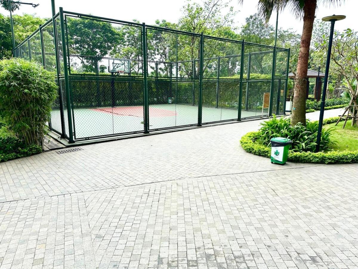 Căn hộ Delux Two Bedroom In Vinhomes Bay Near Marriott And Keangnam Hà Nội
