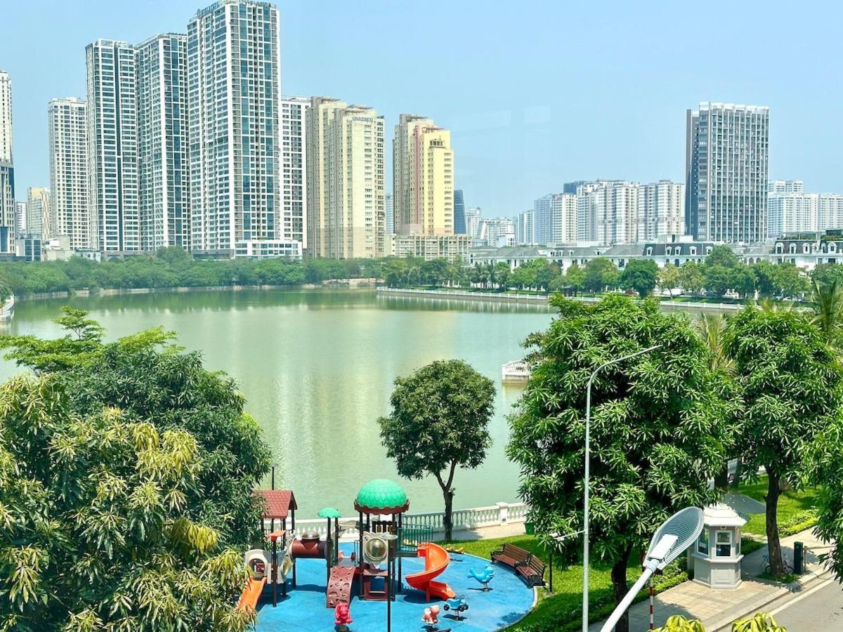 Căn hộ Delux Two Bedroom In Vinhomes Bay Near Marriott And Keangnam *