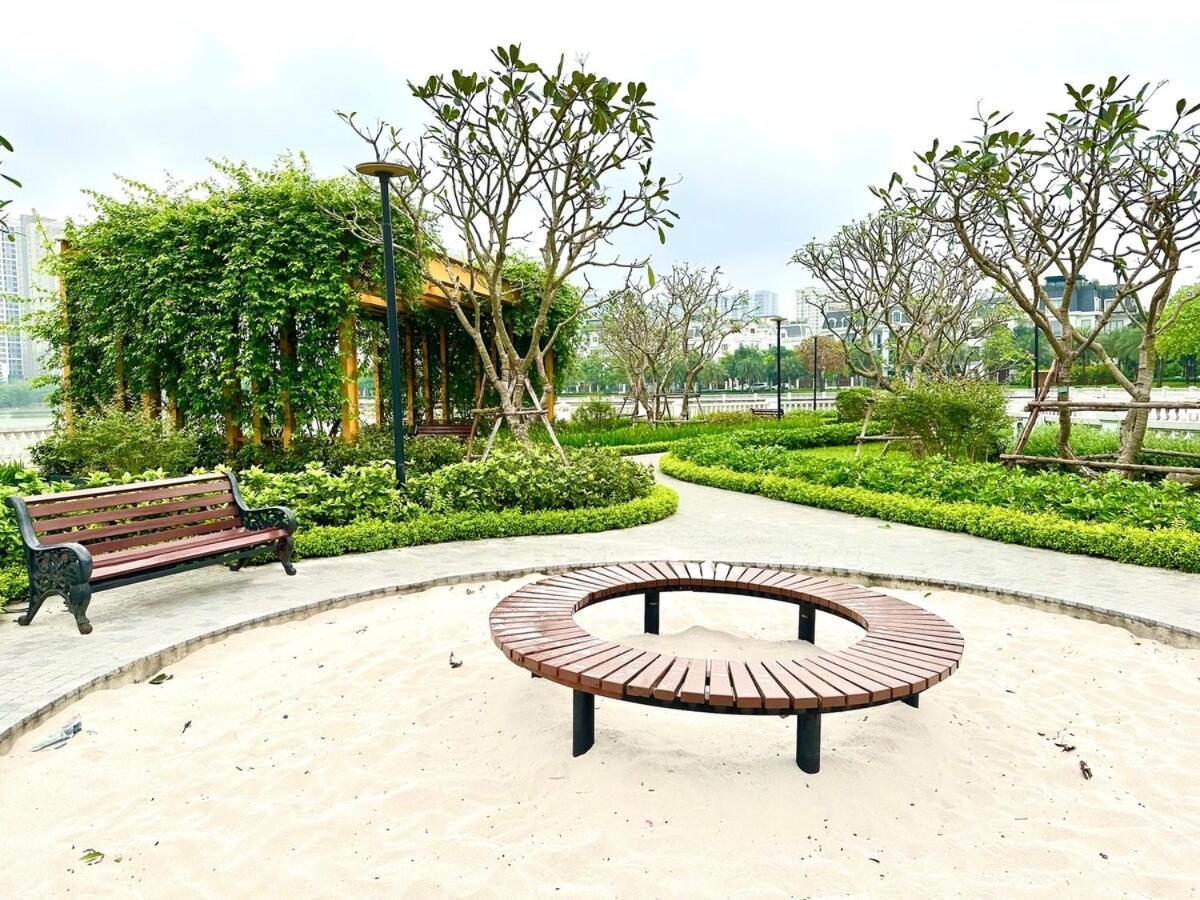 Delux Two Bedroom In Vinhomes Bay Near Marriott And Keangnam